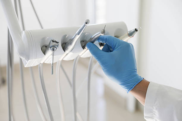 Professional Emergency Dentist technician working in Shiloh, OH